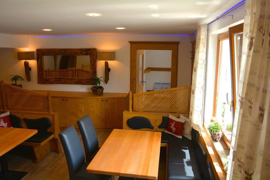 Pension Milan Zell am See Bagian luar foto